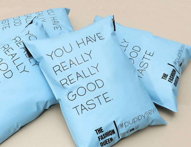 what are poly mailers